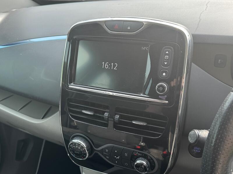 RENAULT ZOE