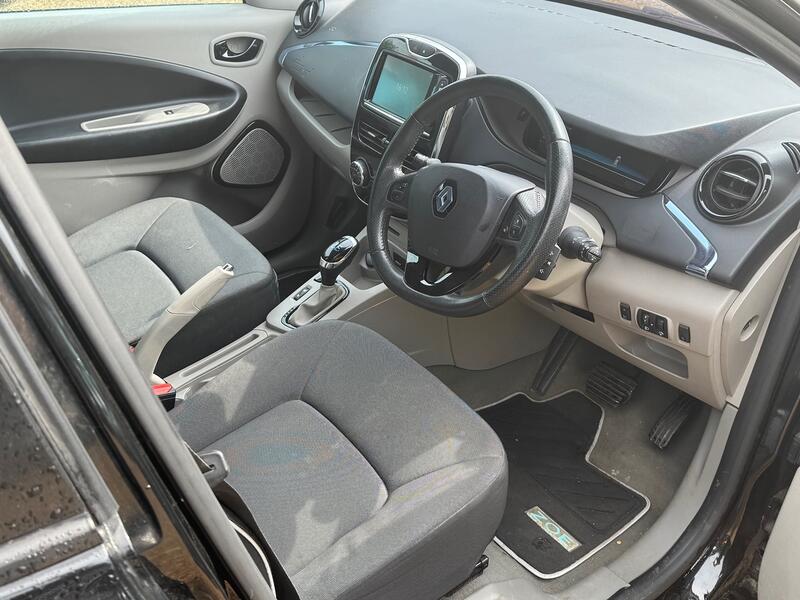 RENAULT ZOE