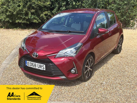 TOYOTA YARIS 1.5 VVT-i Icon Tech