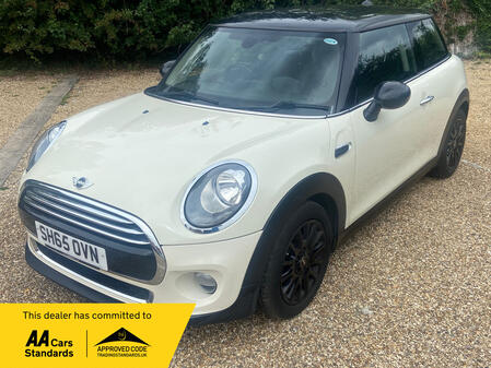 MINI HATCH 1.5 Cooper D 3-Door Hatch Chilli Pack
