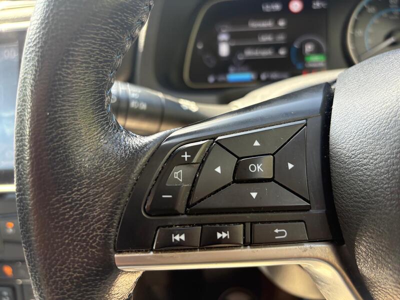 NISSAN LEAF